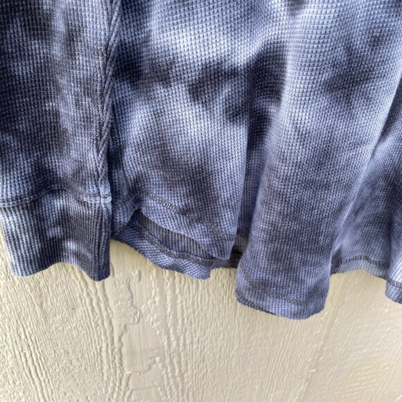 Anthropologie Maeve Size M  Top Tie Dye Thermal Ainsley Waffle Shirt‎ Blue Gray - Picture 3 of 7